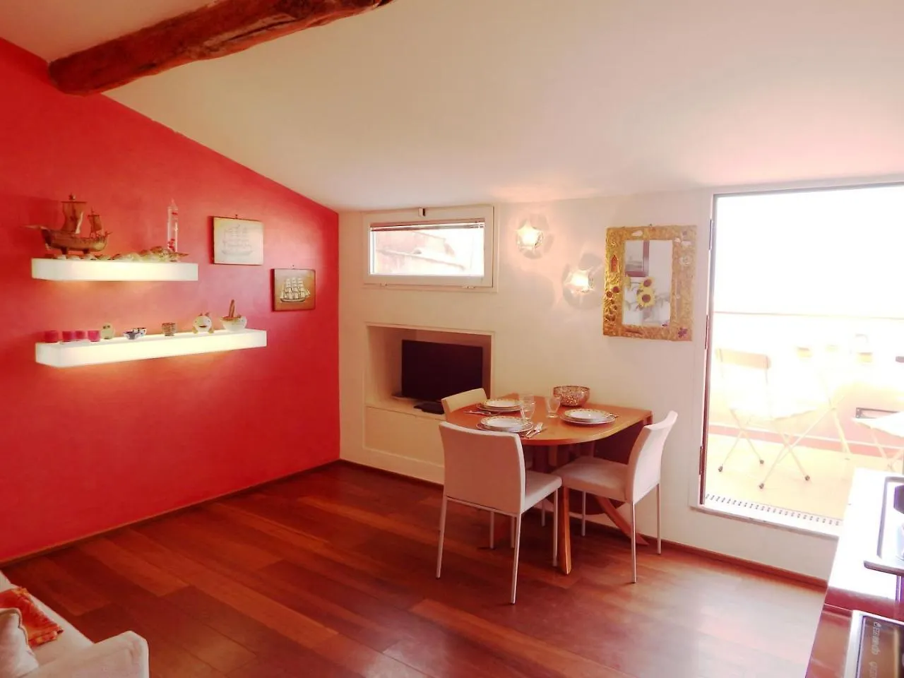 Lägenhet på 35 m² i Lerici, med 1 sovrum och 1 badrum  Lägenhet Italien